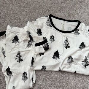 Kyte BABY Tree Print Pajama Set - Black and White
